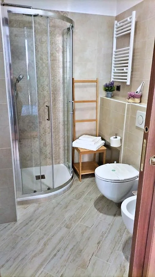 קליארי Ardoc B&B לינה וארוחת בוקר